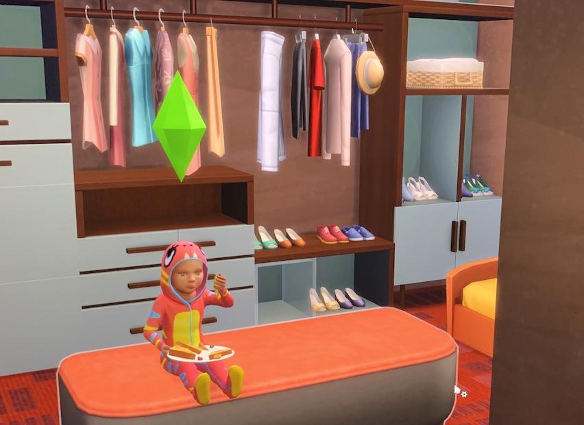 Sim toddler living in the walk-in closet