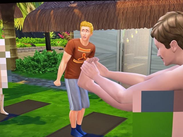 Travis Scott takes a naked yoga class in Sulani in Sims 4